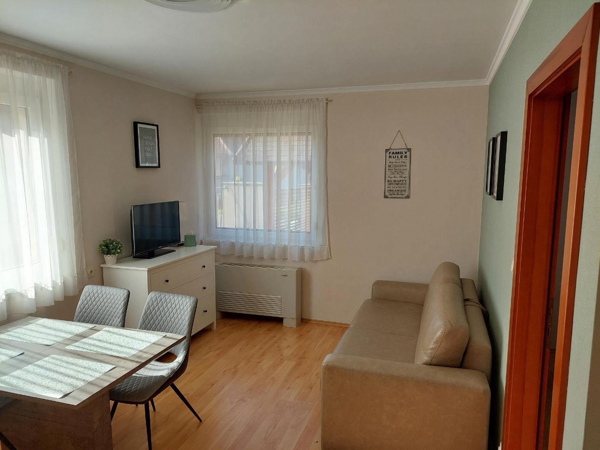 Elek Apartmanhaz Hajdúszoboszló Exterior foto